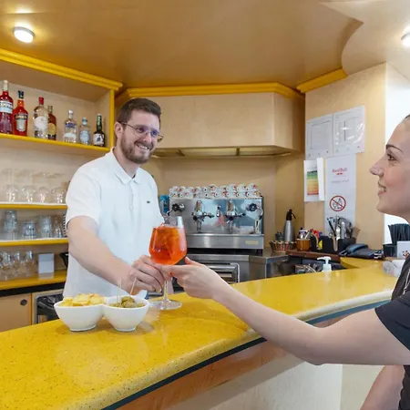 Grand Meeting 3* Rímini